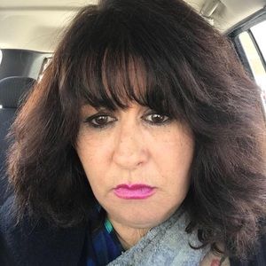 Meet your Posher, Deborah